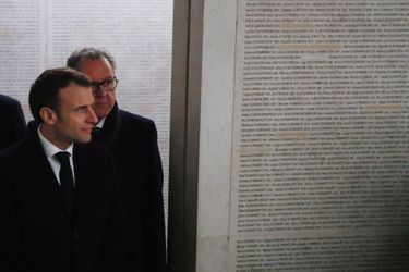 Gerard Larcher, Emmanuel Macron et Richard Ferrand au mémorial de la Shoah, mardi 19 février.