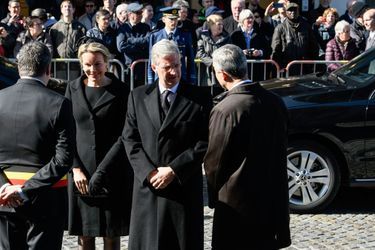 La reine Mathilde et le roi des Belges Philippe arrivent pour les obsèques du cardinal Danneels à Malines, le 22 mars 2019