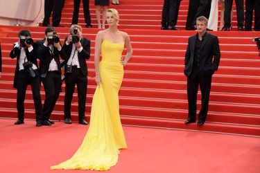 Charlize Theron lors du 68e Festival de Cannes, le 14 mai 2015