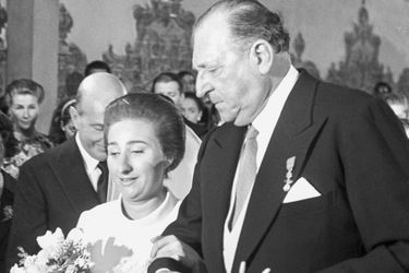 L'infante Margarita d'Espagne avec son père le jour de son mariage, le 12 octobre 1972 