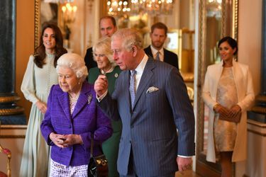 Kate Middleton, la reine Elizabeth II, le prince Charles et son épouse Camilla, duchesse de Cornouailles, le prince William, le prince Harry et Meghan Markle à la réception tenue pour les 50 ans de l’investiture du prince de Galles au palais de Buckingham le 5 mars 2019
