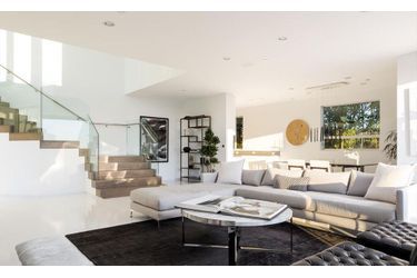 Harry Styles vend sa villa de Sunset Strip pour 6,9 millions de dollars. Février 2019.