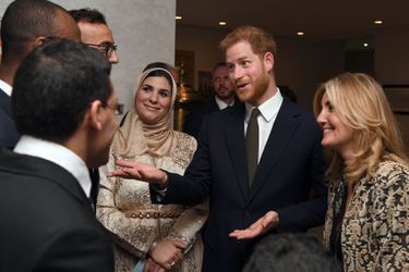 Le prince Harry assiste à une réception organisée par l'ambassadeur britannique au Maroc, Thomas Reilly, à la résidence britannique de Rabat, le 24 février 2019