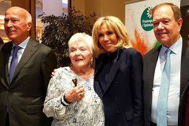 Thierry Saussez, Line Renaud, Brigitte Macron et Patrick Ollier. 