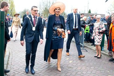 La reine Maxima des Pays-Bas dans une robe Natan Couture à Lieshout, le 28 mars 2019