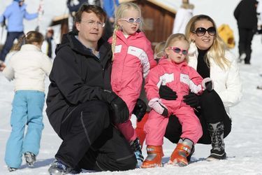 La princesse Mabel et le prince Friso des Pays-Bas avec leurs deux filles à Lech, le 19 février 2011