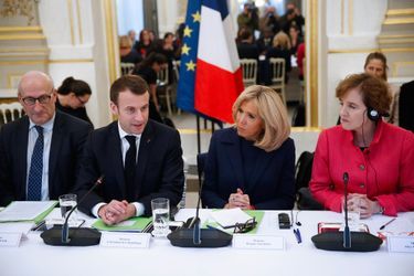 Pendant le conseil consultatif pour l'égalité entre les femmes et les hommes, au palais de l'Elysée à Paris le 19 février 2019.