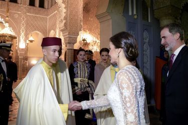 Le prince Moulay El Hassan du Maroc avec la reine Letizia et le roi Felipe VI d'Espagne, à Rabat le 13 février 2019