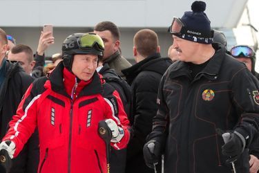 Vladimir Poutine et Alexandre Loukachenko à Sotchi, le 13 février 2019.