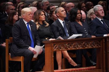 Donald Trump et son épouse Melania, Barack et Michelle Obama, ainsi que Bill Clinton à Washington le 5 décembre 2018