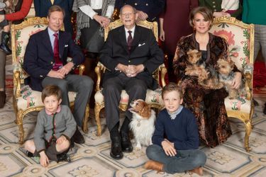 L'ancien grand-duc Jean, le grand-duc Henri et la grande-duchesse Maria Teresa de Luxembourg avec les comtes Constantin et Léopold de Limburg-Stirum, le 5 janvier 2019