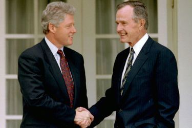 Bill Clinton et George H. W. Bush en novembre 1992