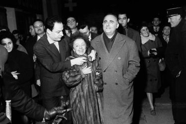 Edith Piaf avec Charles Dumont et Bruno Coquatrix en 1962