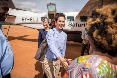 La princesse Mary de Danemark sur la piste d'atterrissage de Kalama au Kenya, le 27 novembre 2018