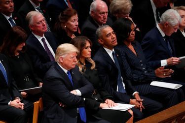Donald et Melania Trump, Barack et Michelle Obama, Bill et Hillary Clinton et Jimmy Carter à Washington, le 5 décembre 2018.