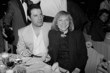 Freddie Mercury et Mary Austin en mars 1987 au Ivor Novello Awards