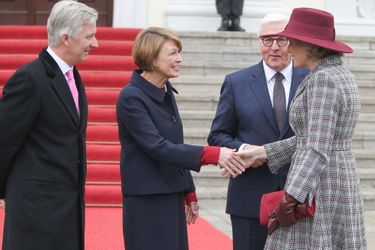 La reine Mathilde et le roi des Belges Philippe accueillis par le président allemand Frank-Walter Steinmeier et sa femme à Berlin, le 23 novembre 2018