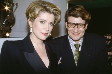 Catherine Deneuve avec Yves Saint-Laurent en 1987