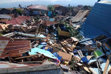 L&#039;île des Célèbes, en Indonésie, a été frappée par un puissant séisme et tsunami.