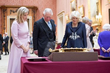 Le prince Charles, la duchesse Camilla de Cornouailles et leur belle-soeur la comtesse Sophie de Wessex à Londres, le 23 octobre 2018
