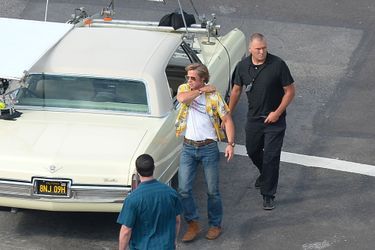 Brad Pitt sur le tournage de &quot;Once Upon a Time in Hollywood&quot;