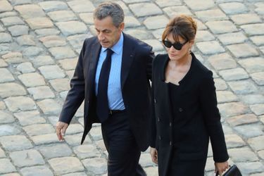 Arrivée de Nicolas Sarkozy et Carla Bruni. 