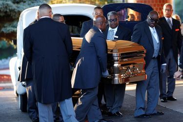 Le monde de la musique rend un dernier hommage à Aretha Franklin, ce vendredi à Détroit. La "Reine de la Soul" est morte à 76 ans le 16 août, des suites d'un cancer du pancréas.