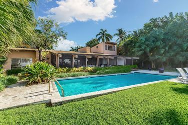 La nouvelle propriété de Cindy Crawford et Rande Gerber à Miami Beach, achetée 9,6 millions de dollars