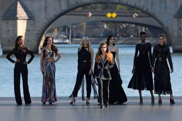 Liya Kebede, Andie MacDowell, Soo Joo Park, Thylane Blondeau, Maria Borges et Doutzen Kroes lors du défilé L&#039;Oréal à Paris, dimanche.