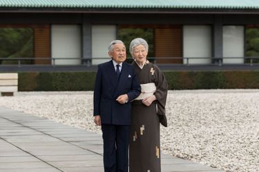 L&#039;impératrice Michiko du Japon avec l&#039;empereur Akihito au Palais impérial à Tokyo, le 12 octobre 2018