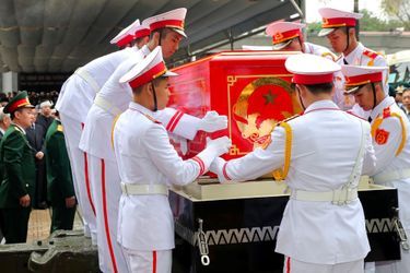 Procession funéraire pour le président vietnamien Tran Dai Quang à Hanoï, le 27 septembre 2018.