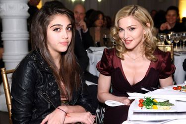 Madonna avec sa fille Lourdes en 2010