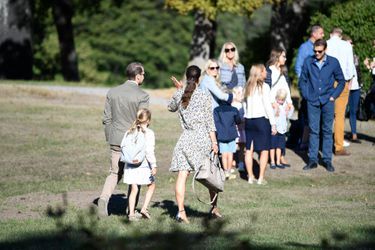 Les princesses Estelle et Victoria de Suède et le prince Daniel, à Stockholm le 21 août 2018