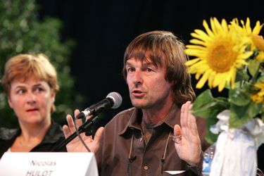Aux côtés de la candidate des Verts à l'élection présidentielle de 2007 Dominique Voynet,en août 2006 à Coutances.  