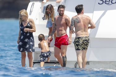 Lionel Messi et ses proches à Ibiza en juillet 2018