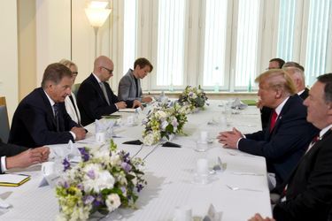Donald Trump lors d'un petit-déjeuner avec le président finlandais Sauli Niinisto à Helsinki, le 16 juillet 2018.