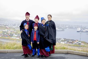 Les princesses Mary, Isabella et Josephine et les princes Frederik, Christian et Vincent de Danemark aux îles Féroé, le 23 août 2018