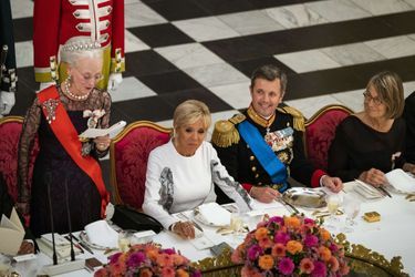 La reine Margrethe II et le prince Frederik de Danemark avec Brigitte Macron à Copenhague, le 28 août 2018