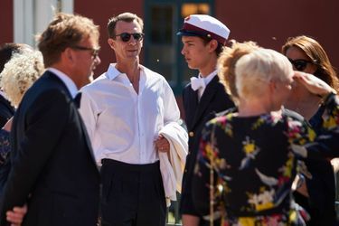 Le prince Nikolai de Danemark avec son père le prince Joachim à Næstved, le 28 juin 2018