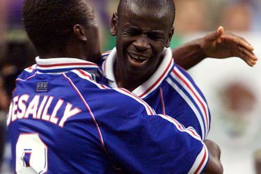 Lilian Thuram et Marcel Desailly après la victoire de la France face à la Croatie en demi-finale de la Coupe du monde, le 8 juillet 1998
