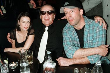 Bruce Willis et Demi Moore en compagnie de Jack Nicholson, le 9 février 1998 à New York.