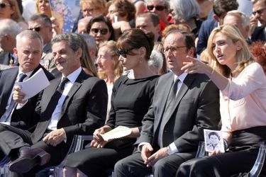 François Hollande, Julie Gayet, Nicolas Sarkozy Et Carla Bruni À La Cérémonie De L&#039;entrée Au Panthéon De Simone Veil   ( 2