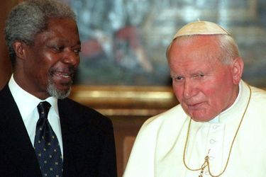 Avec Jean-Paul II en 1997 au Vatican