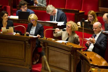Muriel Pénicaud à l&#039;Assemblée nationale, aux côtés de Jean-Michel Blanquer. 