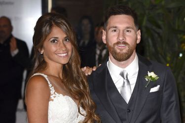 Lionel Messi et Antonella Roccuzzo lors de leur mariage le 30 juin 2017 