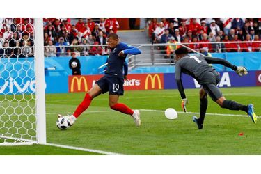 Coupe Du Monde 2018: France Pérou En Photos 23