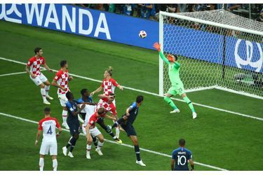 France Croatie : La Finale De La Coupe Du Monde De Football En Direct Et En Photos   ( 30