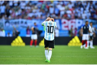 Les Larmes De Messi, Après La Victoire De La France Contre L'Argentine En 8e De Finale De La Coupe Du Monde 2018   ( 4