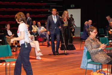La reine Maxima et le roi Willem-Alexander des Pays-Bas dans un théâtre à La Haye, le 3 juin 2020