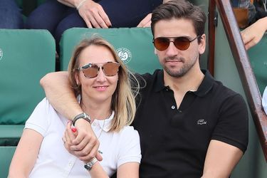 Audrey Lamy et son compagnon Thomas Sabatier à Roland-Garros jeudi
